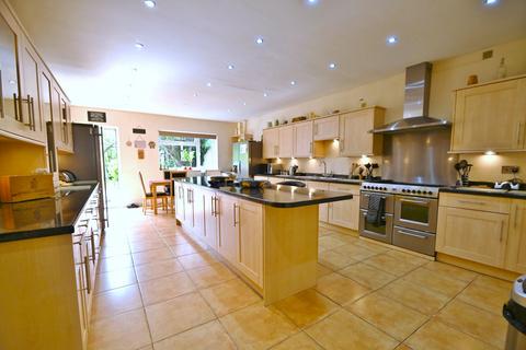 4 bedroom semi-detached house for sale, Langley Road, Langley, Berkshire, SL3