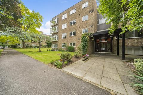 2 bedroom flat for sale, Buckingham Close, Guildford