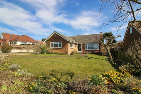 3 bedroom detached bungalow for sale, Pinesfield Lane, Trottiscliffe ME19