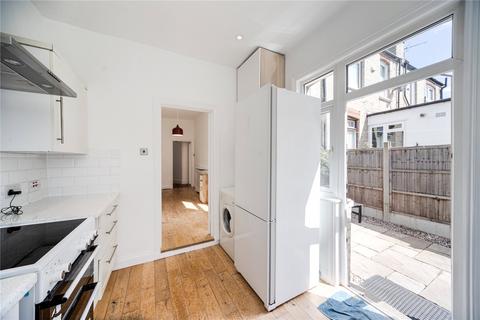5 Wakefield Road, London, N11 2SU