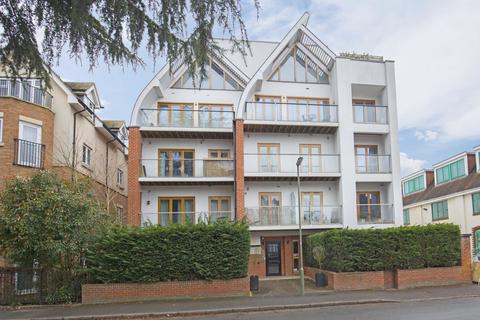 2 bedroom apartment for sale, Wentworth House, West Byfleet KT14