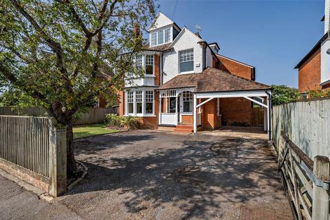 36 Bolton Crescent, Windsor, SL4 3JQ