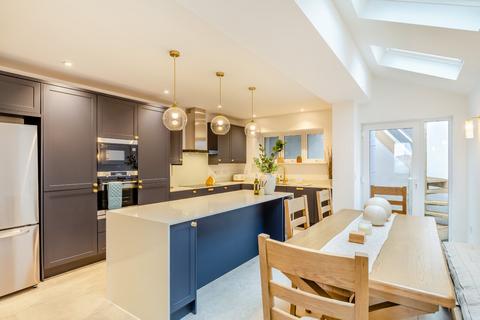 undefined, Park Avenue, Cornwall TR26