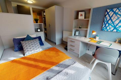 Studio to rent, Bronze Studio Plus at Hoxton,  67 Kingsland Road E2