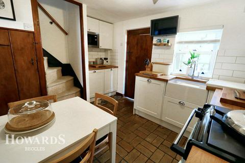 2 bedroom cottage for sale, New Road, Beccles