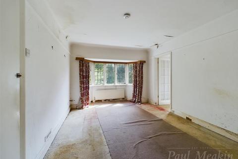 166 Ballards Way, Croydon, CR0 5RG