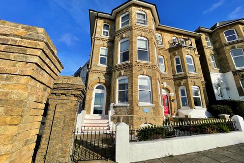 2 bedroom apartment for sale, Alexandra Gardens, Ventnor PO38