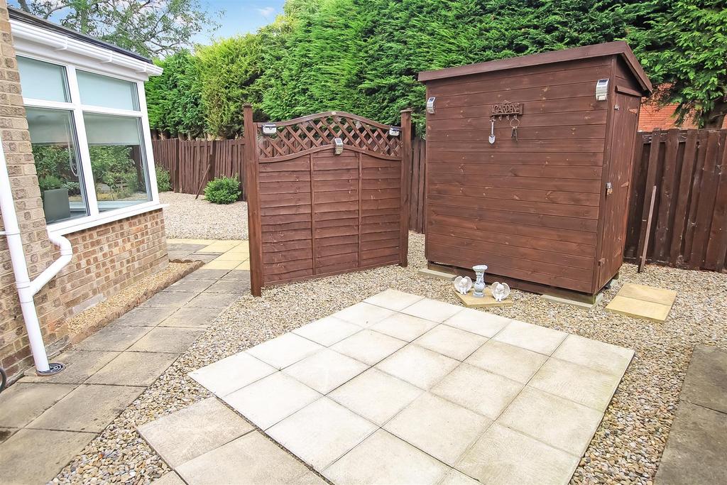 Rear Garden (2).jpg