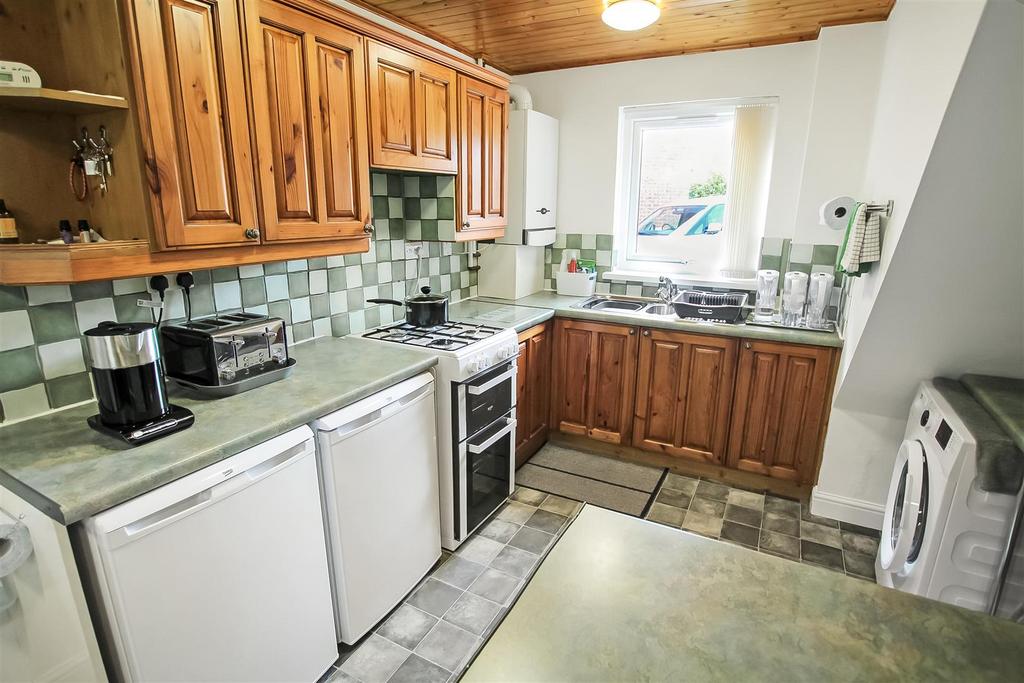 Kitchen (1).jpg