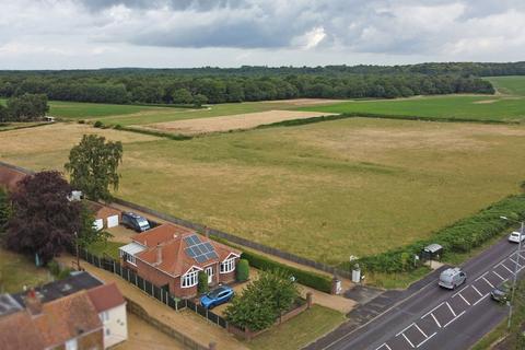 3 bedroom detached bungalow for sale, Grimston Road, King's Lynn PE30