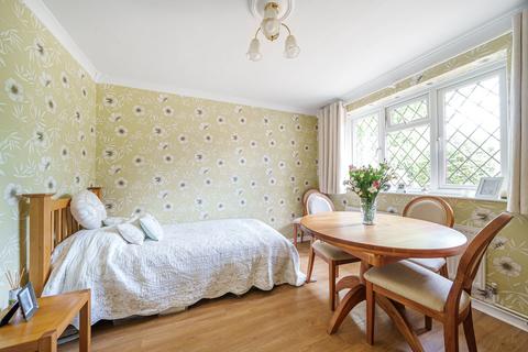 24 Spencer Road, Caterham, CR3 5LA