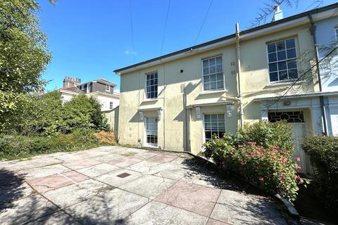 1 bedroom apartment for sale, Falmouth