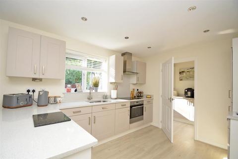 5 bedroom detached house for sale, Broadhead Drive, Shrewsbury