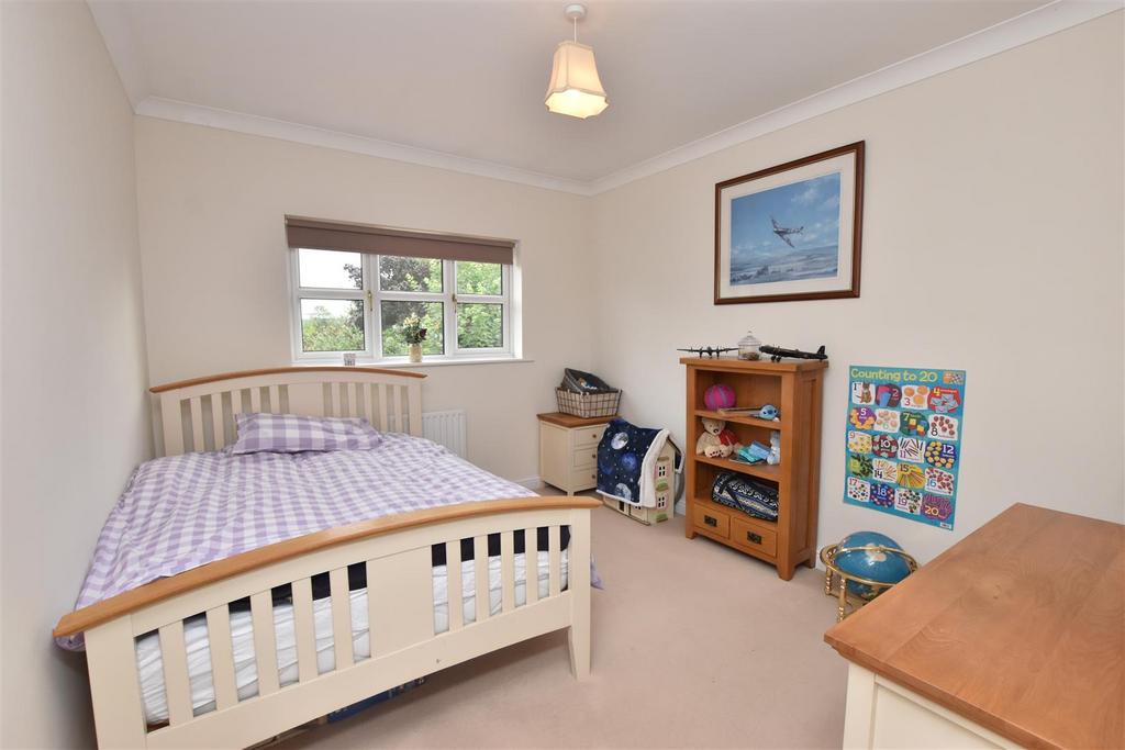 Bedroom 4 (rear)