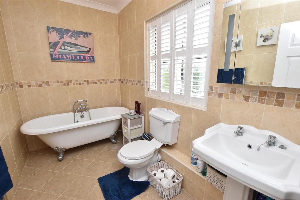 En suite bathroom