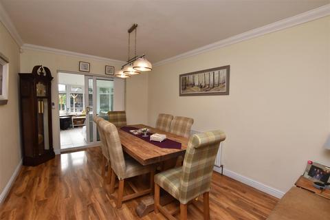 24 East End, Kirmington, Ulceby, DN39 6YS