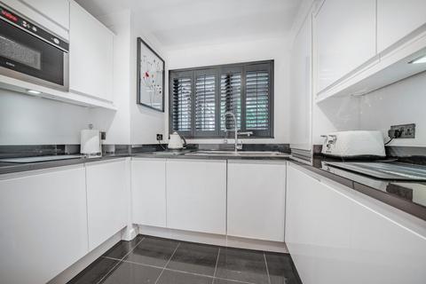 4 Inner Park Road, London, SW19 6DZ