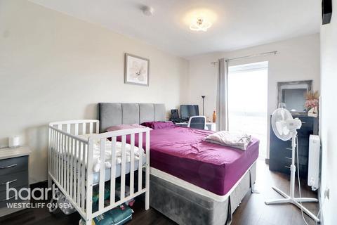 2 bedroom flat for sale, Victoria Avenue, Southend-on-Sea