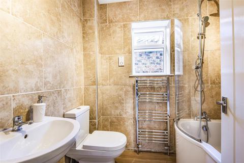 19 Dickens Road, Malton, YO17 7FE