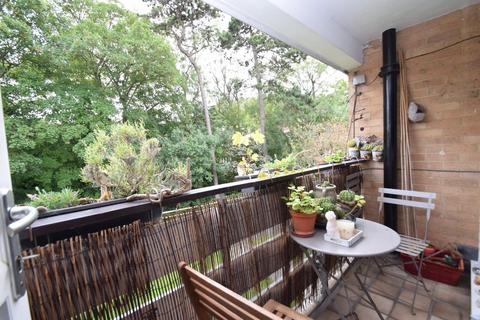 Flat 53, Kildare Court Barcombe Close, Eastbourne, BN20 8HU