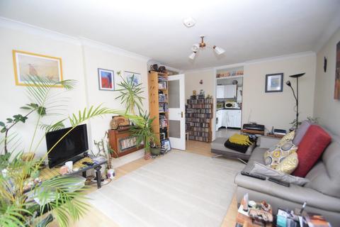 Flat 53, Kildare Court Barcombe Close, Eastbourne, BN20 8HU