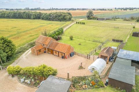 4 bedroom equestrian property for sale, Browns Drove, Boston PE20