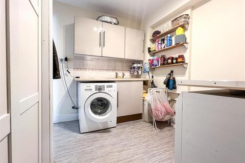 18a Central Road, Fareham, PO16 9AJ