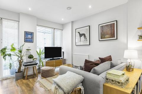 1 bedroom flat for sale, London Lane, Hackney E8