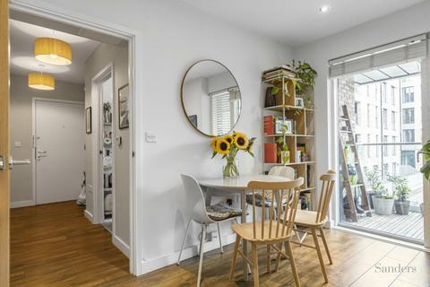 1 bedroom flat for sale, London Lane, Hackney E8