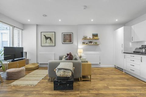 1 bedroom flat for sale, London Lane, Hackney E8