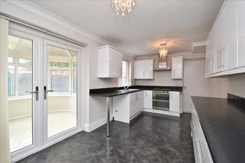 3 bedroom semi-detached house for sale, Park Avenue, Euxton, Chorley