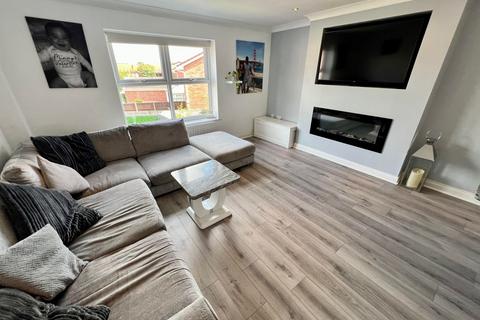 20 Regency Gardens, Blackpool, FY2 0WX
