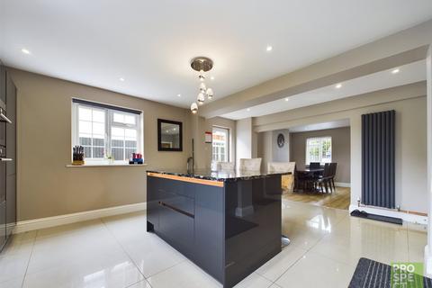 5 bedroom detached house for sale, Pitts Lane, Earley, Reading, Berkshire, RG6