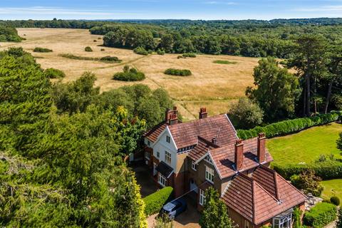 6 bedroom character property for sale, Dorking Road, Tadworth