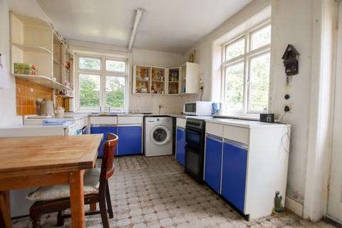 4 bedroom semi-detached house for sale, Shanklin Crescent, Upper Shirley , Southampton