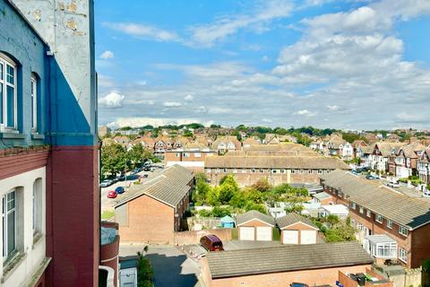 1 bedroom flat for sale, De la Warr Parade, Bexhill on Sea, TN40