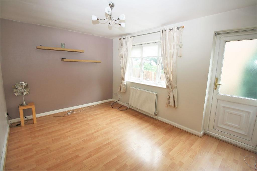 House in Newcastle upon Tyne, Lemington, Tyne and Wear - View 2