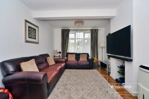 193 Glastonbury Road, Morden, SM4 6PE