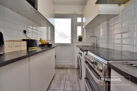 193 Glastonbury Road, Morden, SM4 6PE