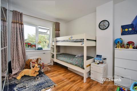 193 Glastonbury Road, Morden, SM4 6PE