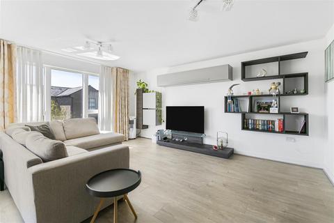 23 Harvest Road, Trumpington, Cambridge, CB2 9PH