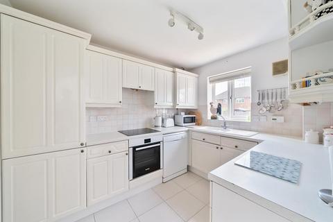 3 bedroom end of terrace house for sale, Staines-upon-Thames,  Surrey,  TW18