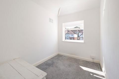 218 Elms Vale Road, Dover, CT17 9PP