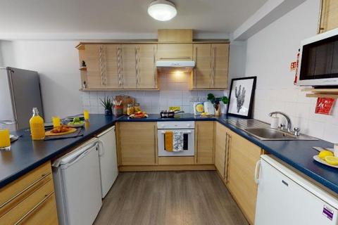 1 bedroom in a flat share to rent, Bronze En Suite Plus at Kopa,  130 Moor Lane PR1