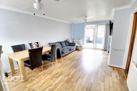 2 bedroom terraced house for sale, The Dashes, Harlow