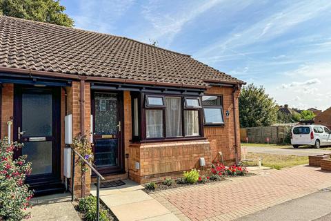 2 bedroom bungalow for sale, Ledburn Grove, Leighton Buzzard