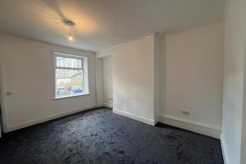 2 bedroom terraced house to rent, Colne Lane, Colne