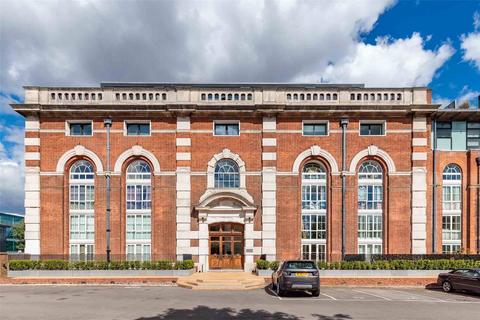 2 bedroom apartment for sale, Great West Road, London, W6