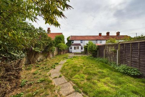 3 bedroom end of terrace house for sale, Church Road, Watton, IP25