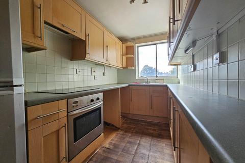 2 bedroom flat for sale, Tenbury Close, Forest Gate, E7